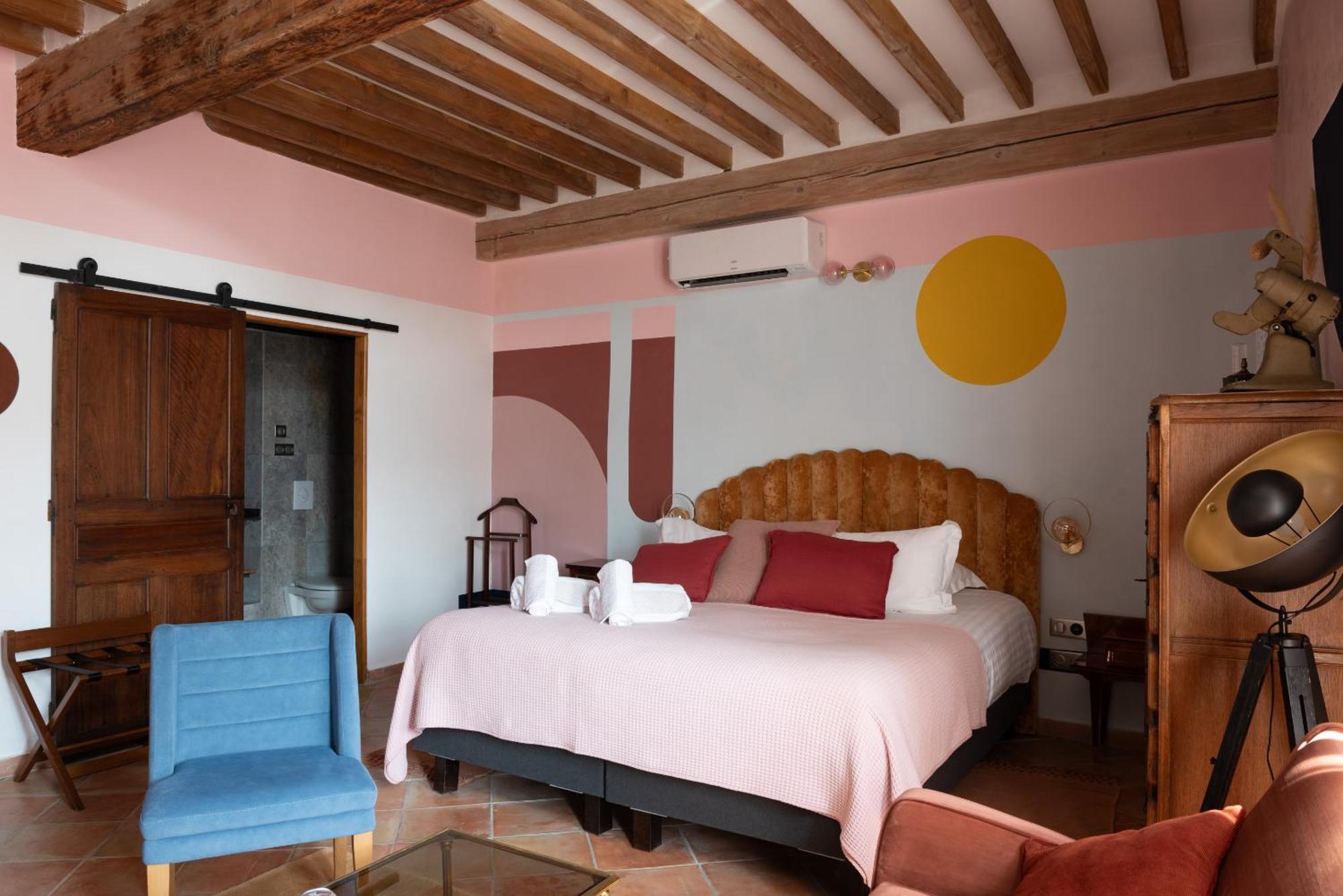La Maison D'En Bas Des Seigneurs Cucuron Kamer foto