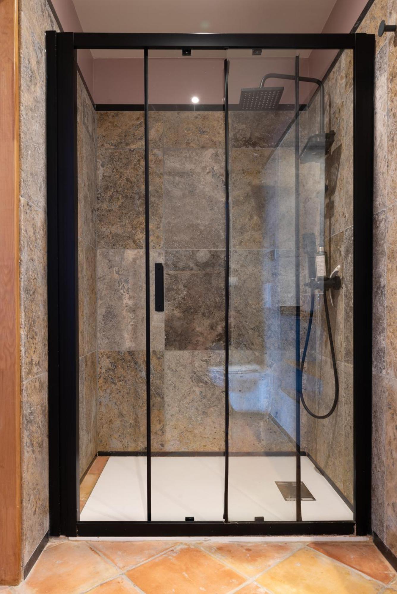 La Maison D'En Bas Des Seigneurs Cucuron Kamer foto