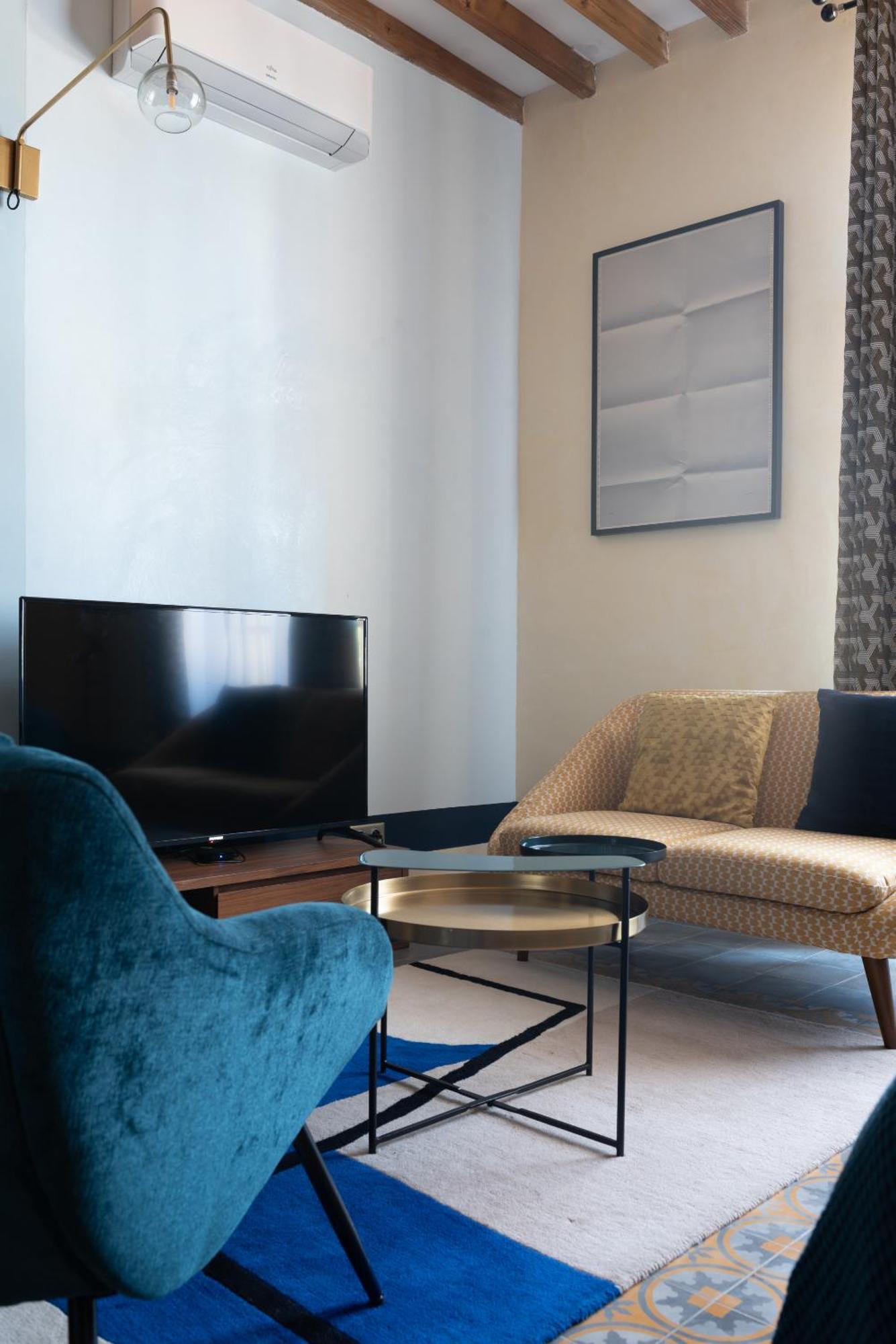 La Maison D'En Bas Des Seigneurs Cucuron Kamer foto