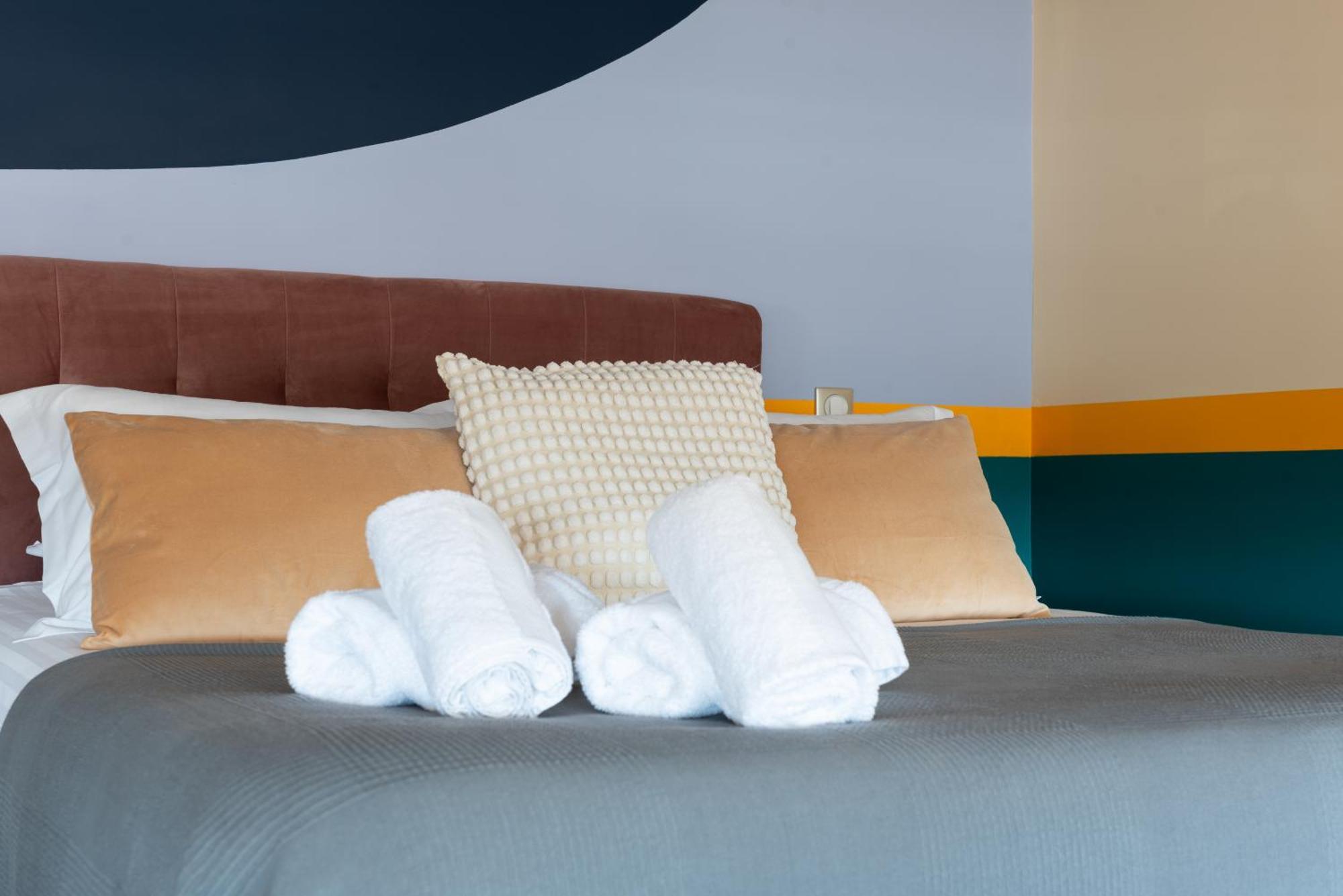 La Maison D'En Bas Des Seigneurs Cucuron Kamer foto